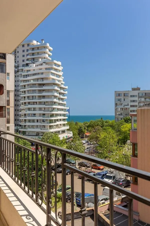 Apartments Flora 1 Burgas